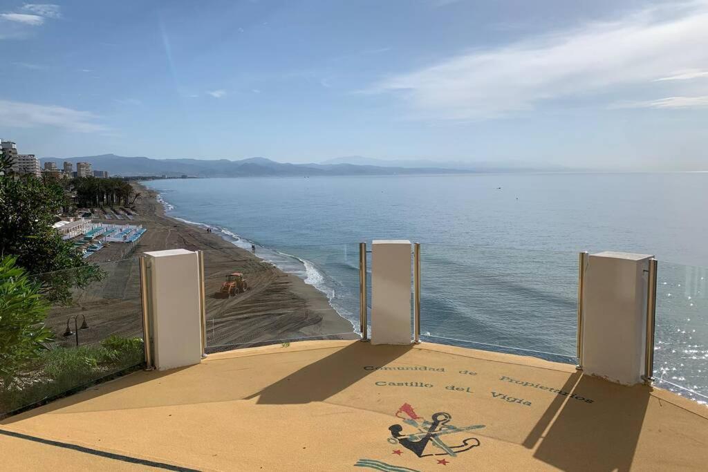 Amazing Frontline Sea Views Studio Apartment Castillo Del Vigia Torremolinos Exteriér fotografie