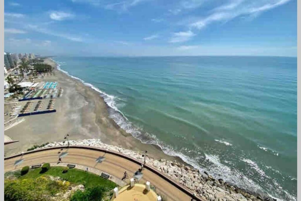 Amazing Frontline Sea Views Studio Apartment Castillo Del Vigia Torremolinos Exteriér fotografie
