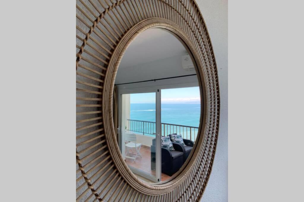 Amazing Frontline Sea Views Studio Apartment Castillo Del Vigia Torremolinos Exteriér fotografie