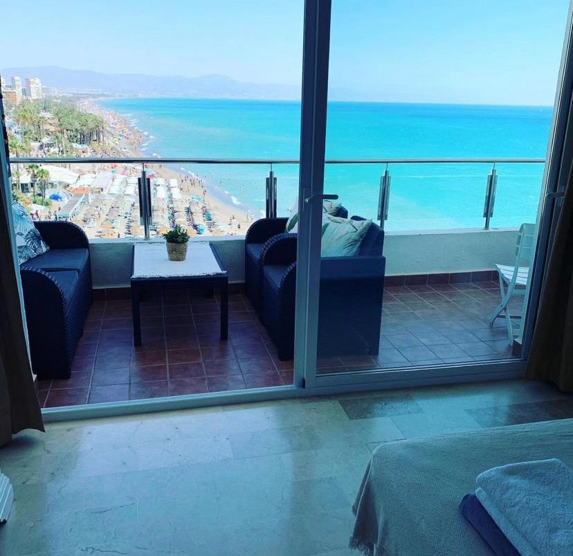 Amazing Frontline Sea Views Studio Apartment Castillo Del Vigia Torremolinos Exteriér fotografie
