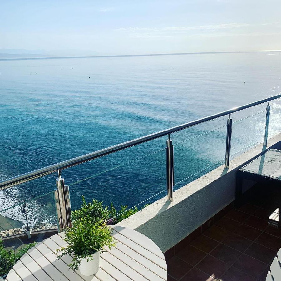 Amazing Frontline Sea Views Studio Apartment Castillo Del Vigia Torremolinos Exteriér fotografie