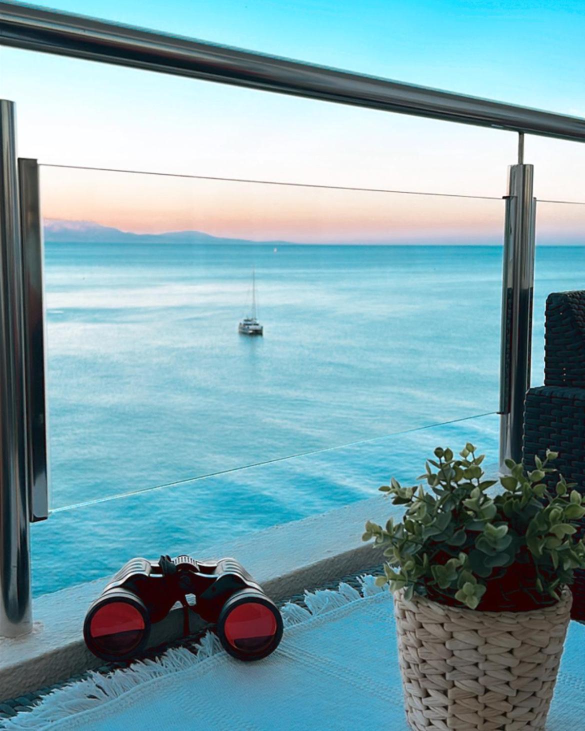Amazing Frontline Sea Views Studio Apartment Castillo Del Vigia Torremolinos Exteriér fotografie