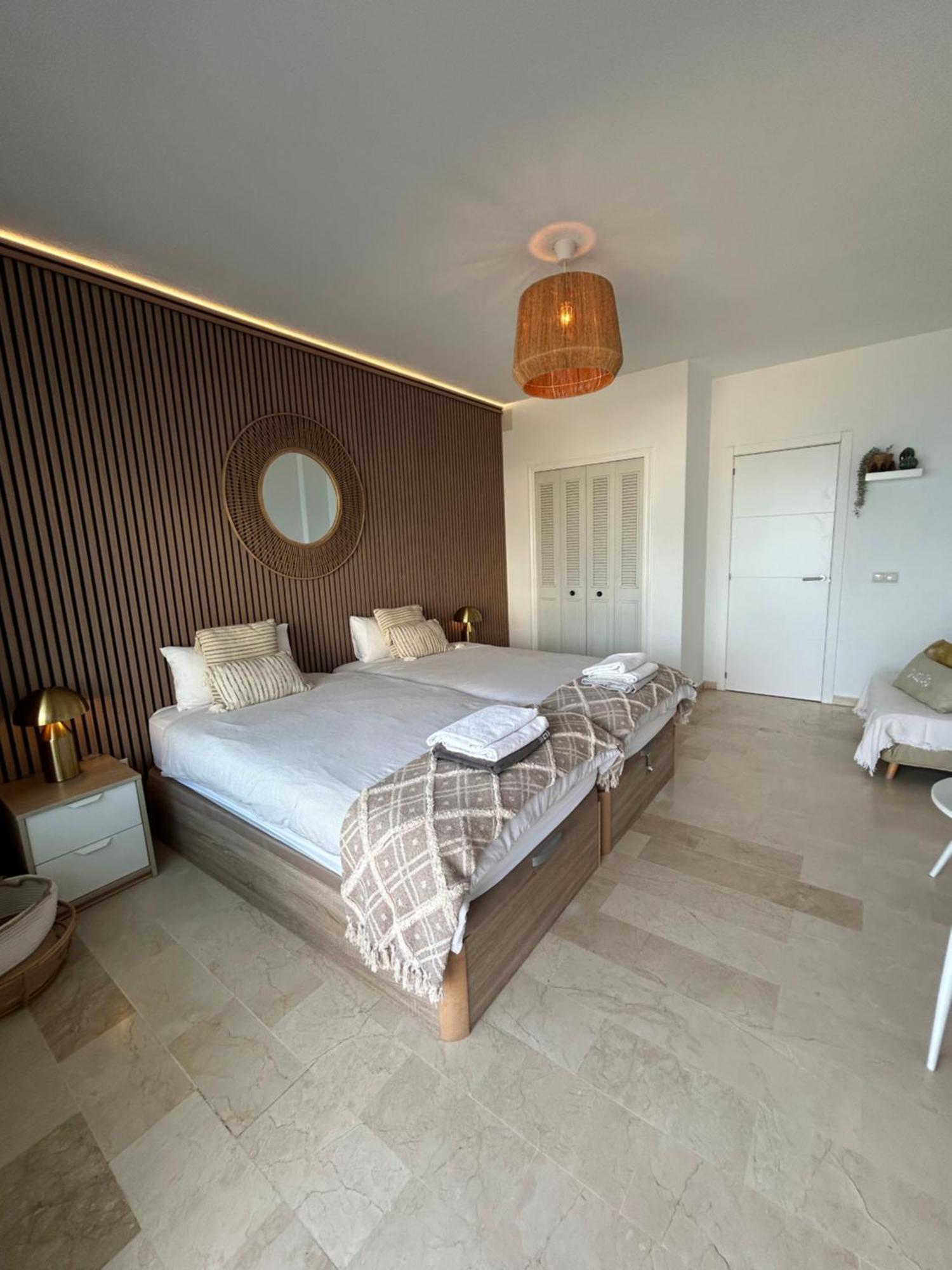 Amazing Frontline Sea Views Studio Apartment Castillo Del Vigia Torremolinos Exteriér fotografie